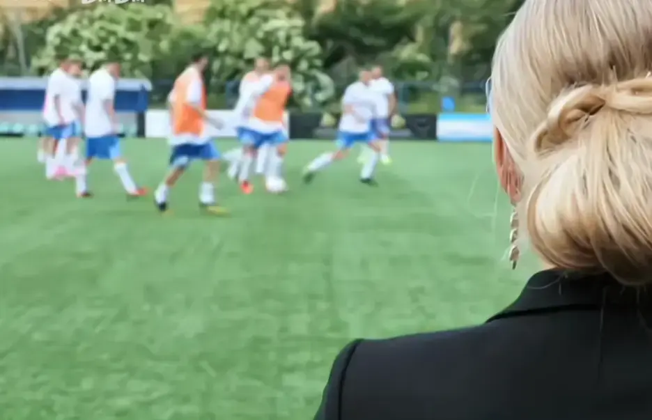 法国《footballersmoms》高清完整版免费在线观看 - 足球队的女老板们全集 - Footballers Moms无广告播放